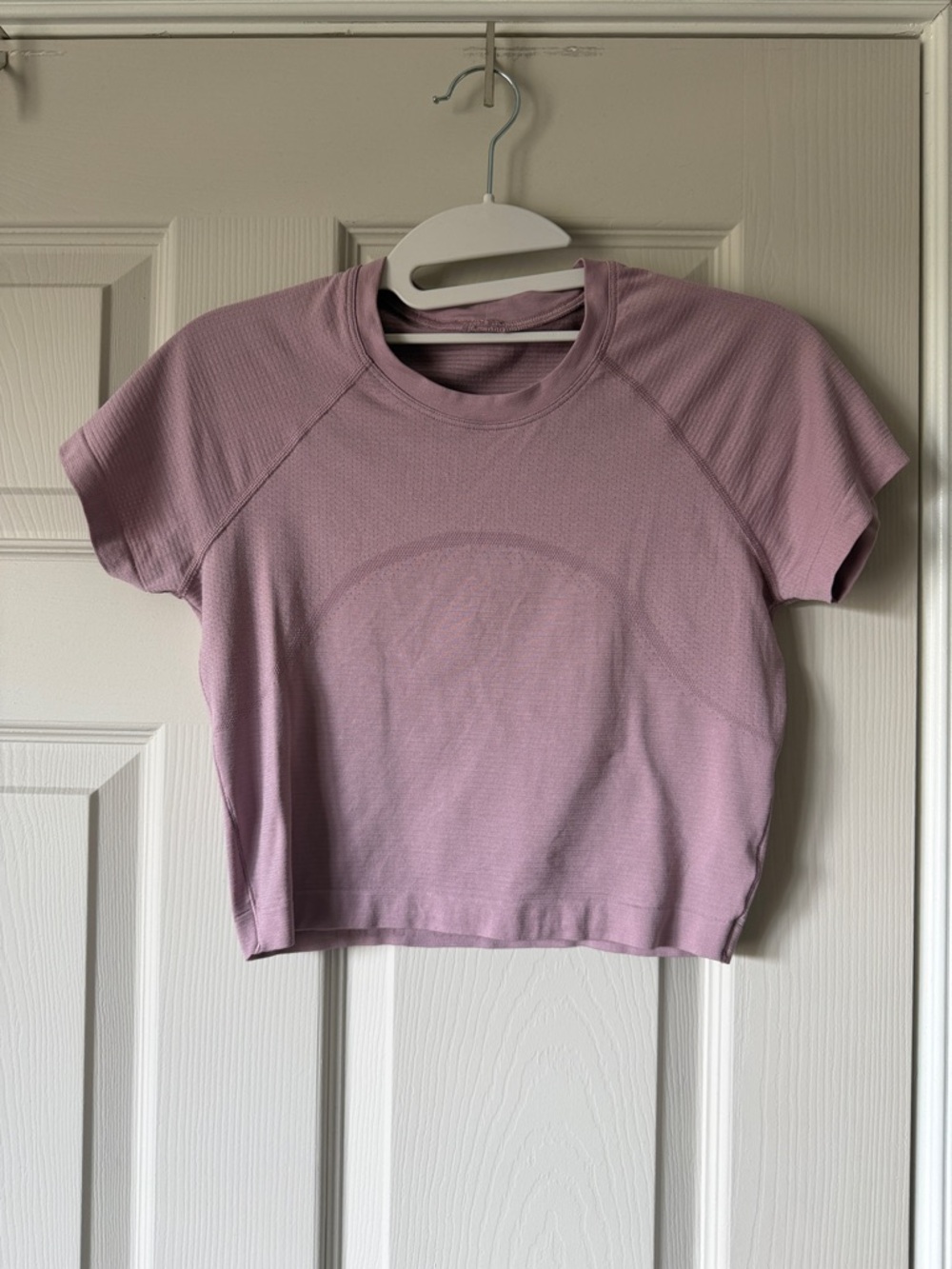 Swiftly Tech Cropped Tee size 6
